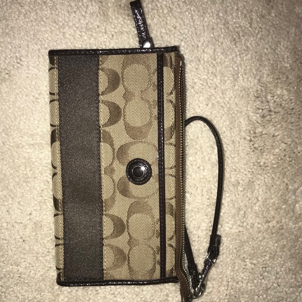 Coach wristlet/wallet